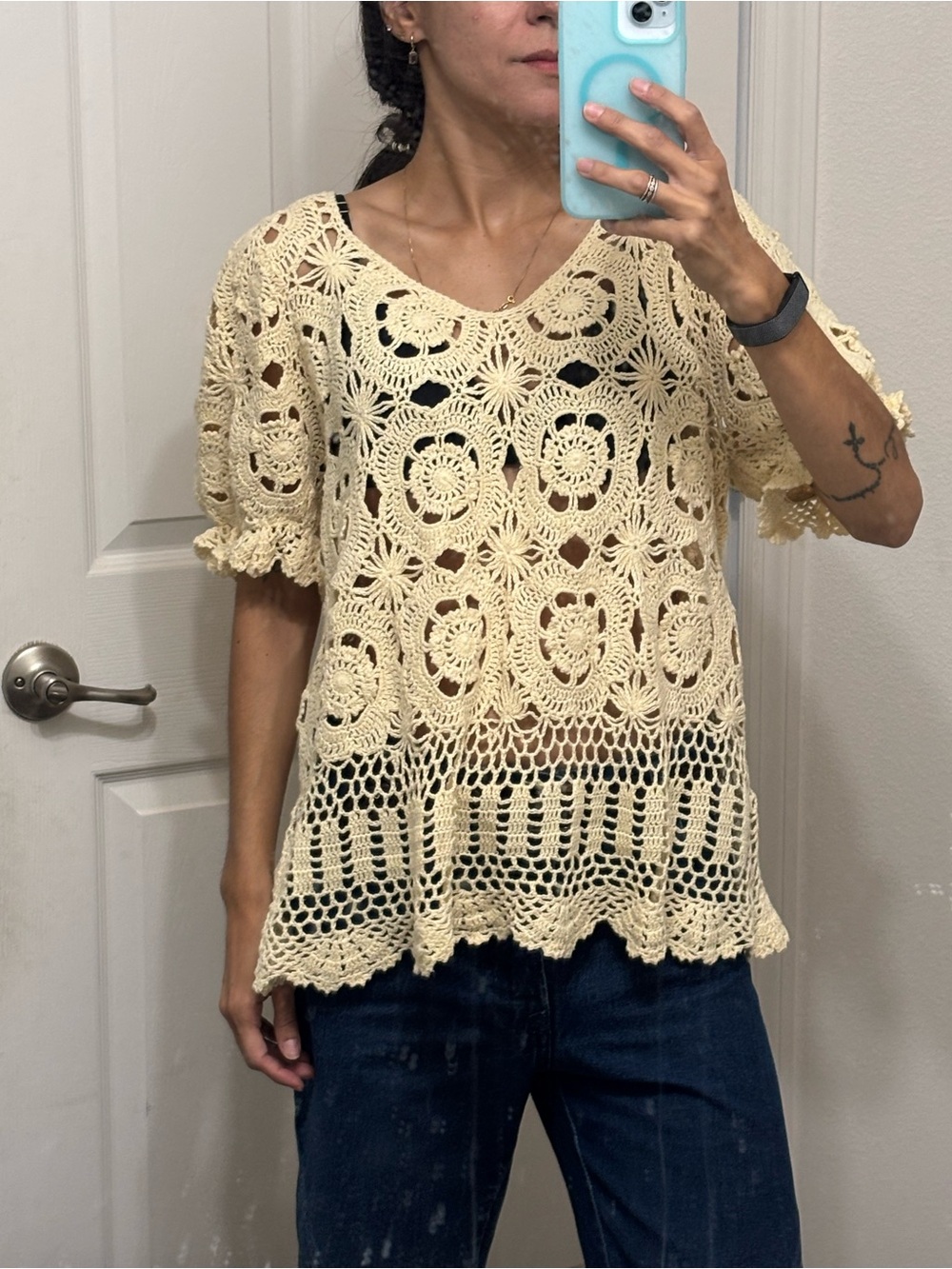 Crochet Lace Short Sleeve Top in Cream